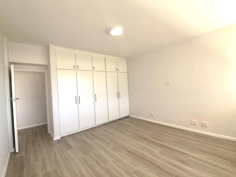 To Let 3 Bedroom Property for Rent in Sea Point Western Cape